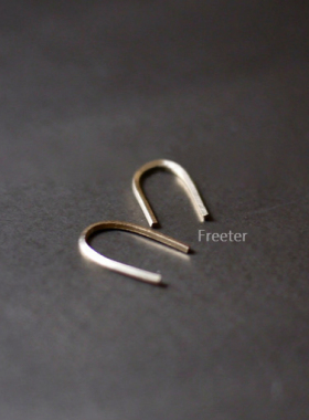 freeter定制合作款极简磁铁耳钉