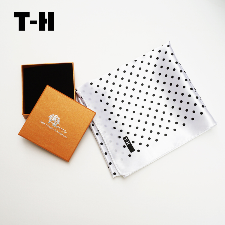 白色圆点男士小方巾