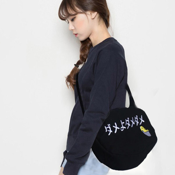 原宿卡通斜挎女包帆布饺子邮差