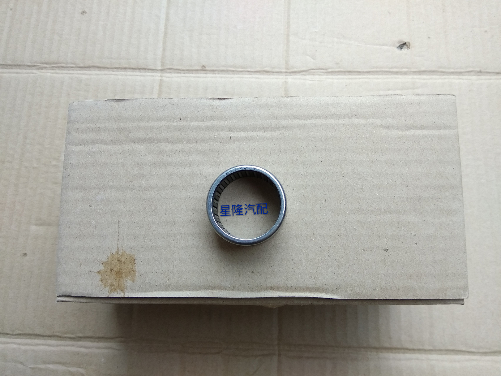 转向节三菱黑金刚奇兵轴承