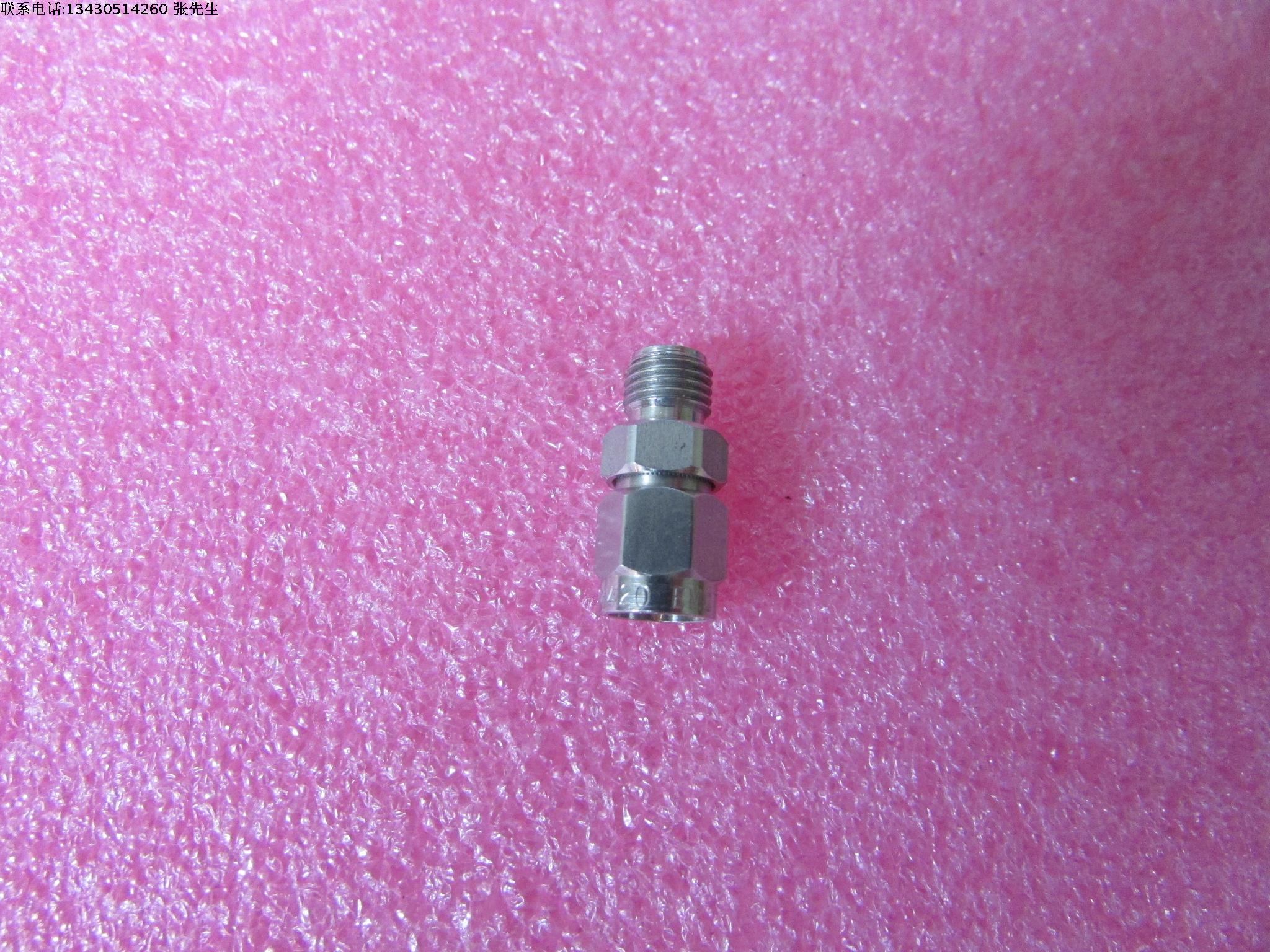 EMCT DC-18GHz 8dB 2W SMA RF 射频微波同轴固定衰减器 质量包好，包能用 可提供详细测试图 成色好 名 称：同轴固定衰减器 衰 减 量: 8dB 频 率： DC-18GHz 可提供详细测试 接 头：SMA公-SMA母 功 率：2W /瓦