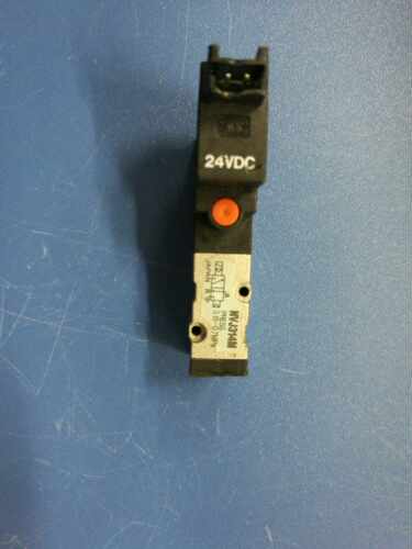 原装SMC NJ314M电磁阀DC24V现货，特价出售