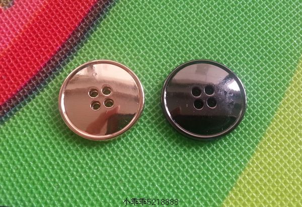 进口高档玫瑰金色/枪黑色四眼毛衣大衣纽扣23MM（不褪色)