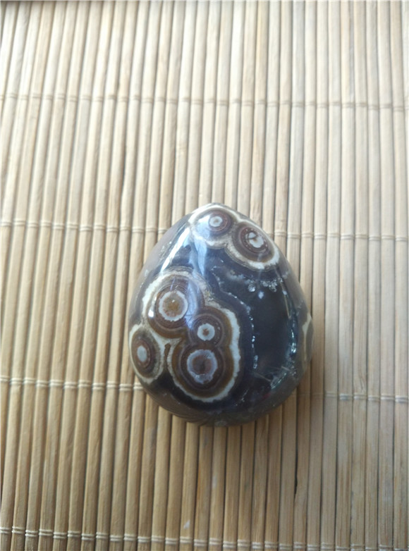 阿拉善奇石/观赏石/天然眼睛石眼镜石天眼石"7眼"水滴吊坠珍品