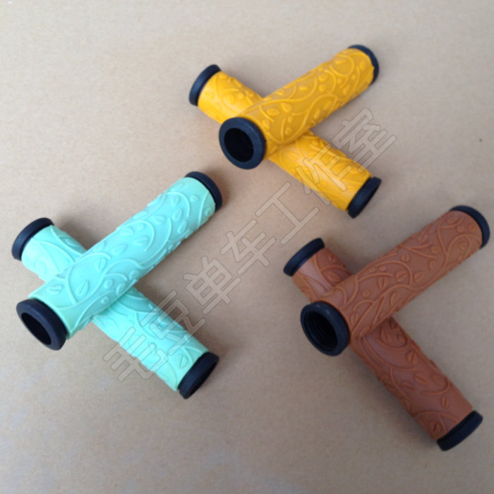 Poignées de vélo - Ref 2348409 Image 1