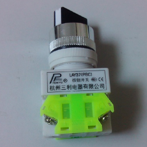 特价正品杭州三利按钮开关LAY37 PBC自复位三档短柄选择按钮22mm