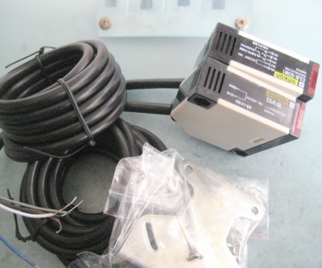 正品沪工E3JK-5DM1、E3JK-5L对射型光电开关 220V 24V 交直流通用|ruв категории Цифровые аксессуары, рынок электронных компонентов, электронный элемент, датчик - от Buy2taobao.com для оказания профессиональной услуги покупки агента Taobao