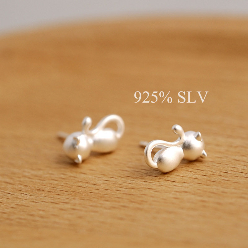 s925银饰品 原创磨砂背面小猫咪耳钉女 纯银可爱韩版时尚百搭耳钉
