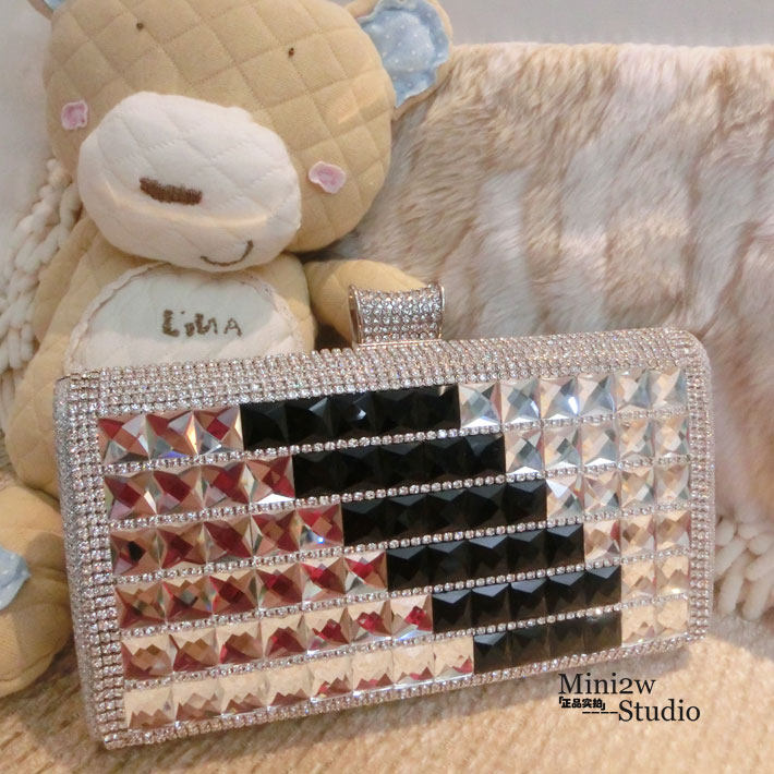 全玻璃钻手拿包间色玻璃贴钻宴会包手工贴钻水钻礼服工艺潮包在类目 箱包皮具/热销女包/男包, 女士包袋中 - 来自Buy2taobao.com提供专业的淘宝代购服务