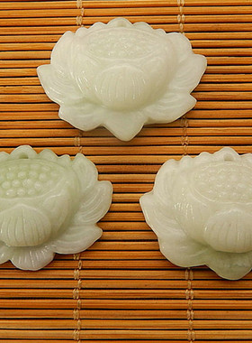 蓝田玉吊坠古典花开富贵简约