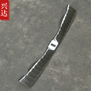 适用于2015-17款长城哈弗H6 COUPE不锈钢后备箱踏板 内置后护板