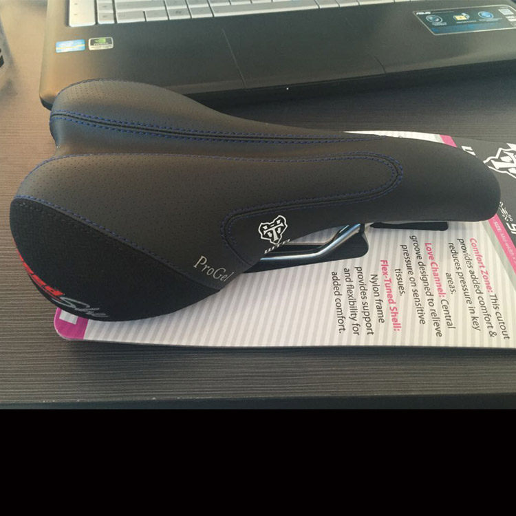 Selle de vélo Mountain Bike - Ref 2359348 Image 1