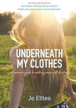 【预售】Underneath My Clothes