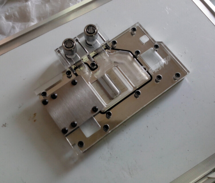 微星gtx970 gaming 全覆盖水冷头 喷射头 微水道 紫铜 镀银