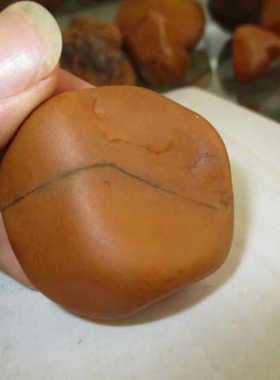 黄蜡石籽料水冲细蜡冻黄红料手把摆件观赏原石天然奇石信江蜡石料