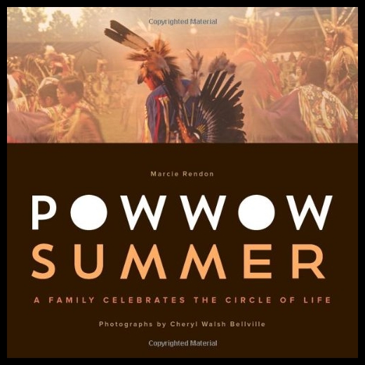 【预售】Powwow Summer: A Family Celebrates the