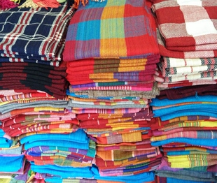 凤凰古城手工摩梭彩色格围巾披肩条纹空调房男女长款围巾