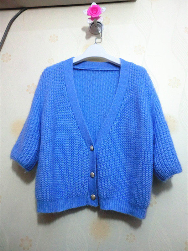 2020 Autumn and winter Korean Edition Easy V-neck pagoda sleeve Hairy Elbow sleeve Cardigan sweater Short coat Women's wear knittingin the Women's clothing/Boutique , Sweaters  category - from Buy2taobao.com to provide professional Taobao agent buy service