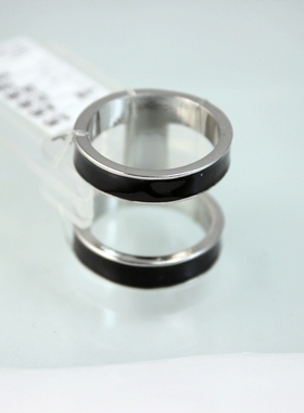 饰尚 韩国气质 21mm黑色立体戒指 H丝巾扣 吸睛简约轻奢B1*4TR