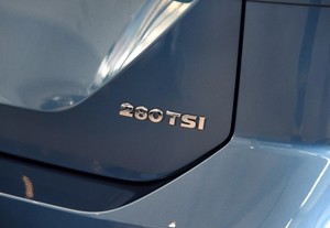 适配上海大众16款 途安L 280 330 TSI 排量标后字标英文标志车标