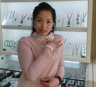 石头记石英岩玉天然京白玉精致手镯本命年饰简送女友妈吉祥寓意
