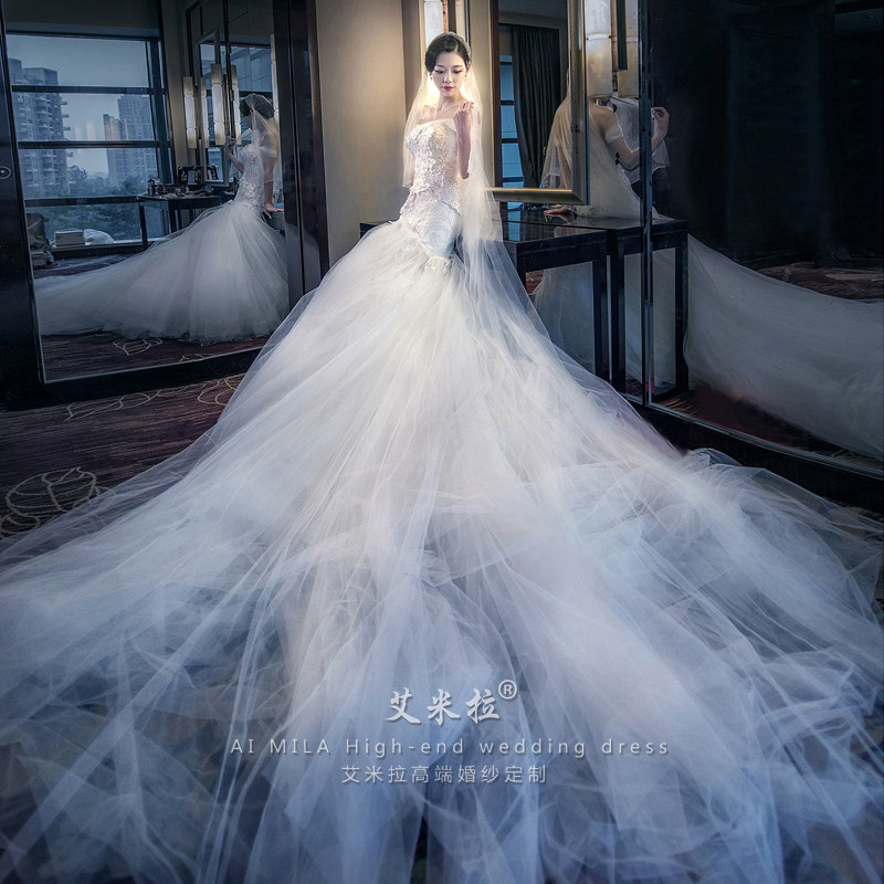 2017新款修身春季款婚纱礼服一字肩鱼尾婚纱时尚抹胸蕾丝露背拖尾