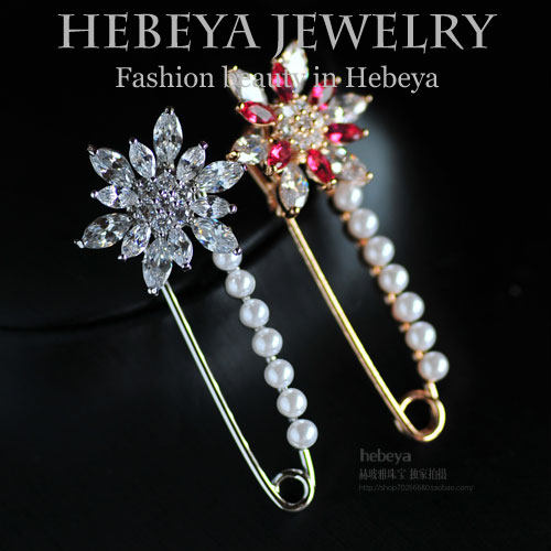 Broche femme en Zircon diamant - Ref 1178159 Image 1