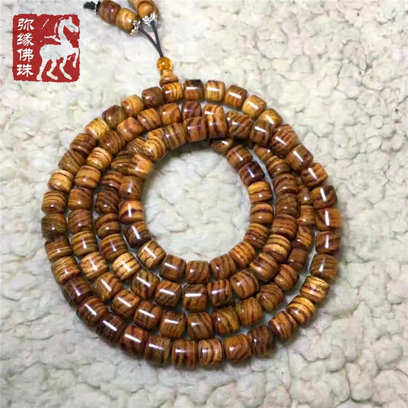 108颗手串鬼脸山水纹海南黄花梨