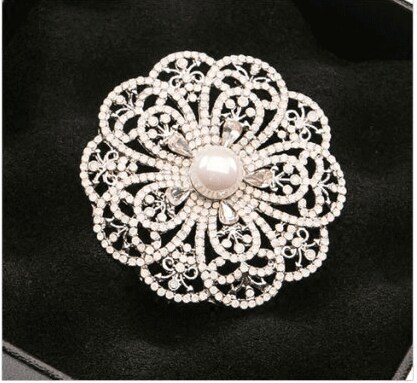 Broche femme en autre - Ref 1177075 Image 1