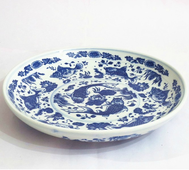 景德镇釉下彩青花陶瓷大鱼盘