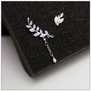 包邮 韩国时尚 s925纯银针锆石不对称叶子耳钉女防过敏气质流苏耳环