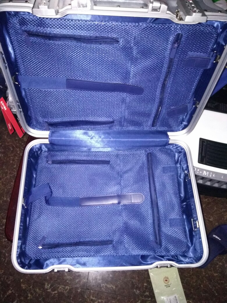 真实对比评测ito拉杆箱什么档次?用户真心话伊