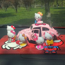 凯蒂猫汽车摆件可爱hellokitty车饰卡通KT猫公仔车内模型装饰品