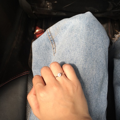 DR捧花群镶求婚钻戒怎么样？是不是真的，如何判断真假