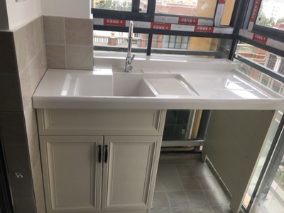 真实使用感受求助下帝宏卫浴怎么样呢,质量差不差呢,属于几线品牌