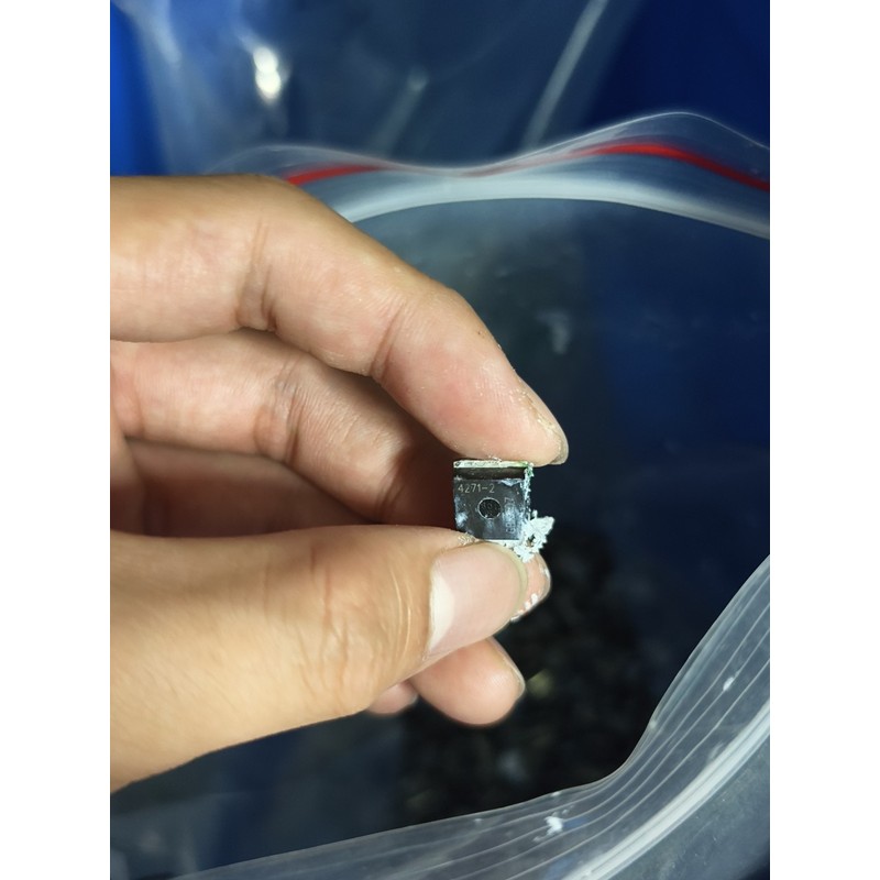 议价TLE4271-2G 4271-2 TO263-7 40V汽