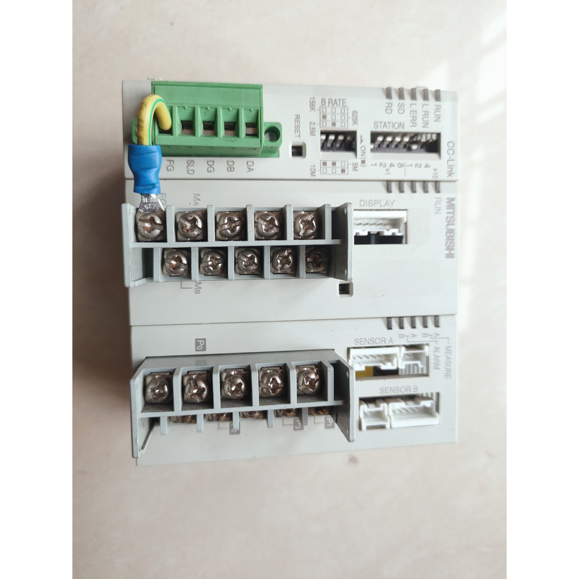 议价议价:EMU2-RMU2一个,EMU2VMM4两个(其中一个破损,