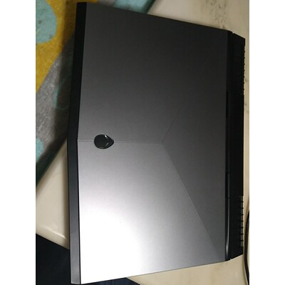 议价议价:外星人r15,i7-7700hq,16g内存,256固态硬盘
