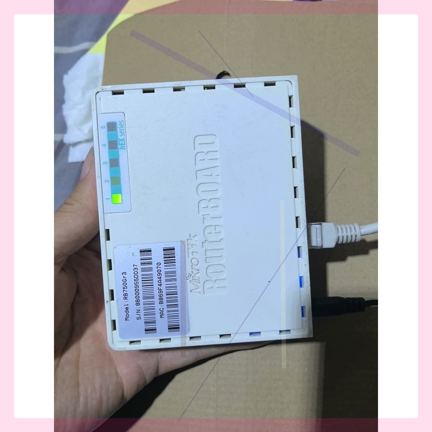 议价Mikrotik RB750Gr3 成色如图，实物拍摄，后配
