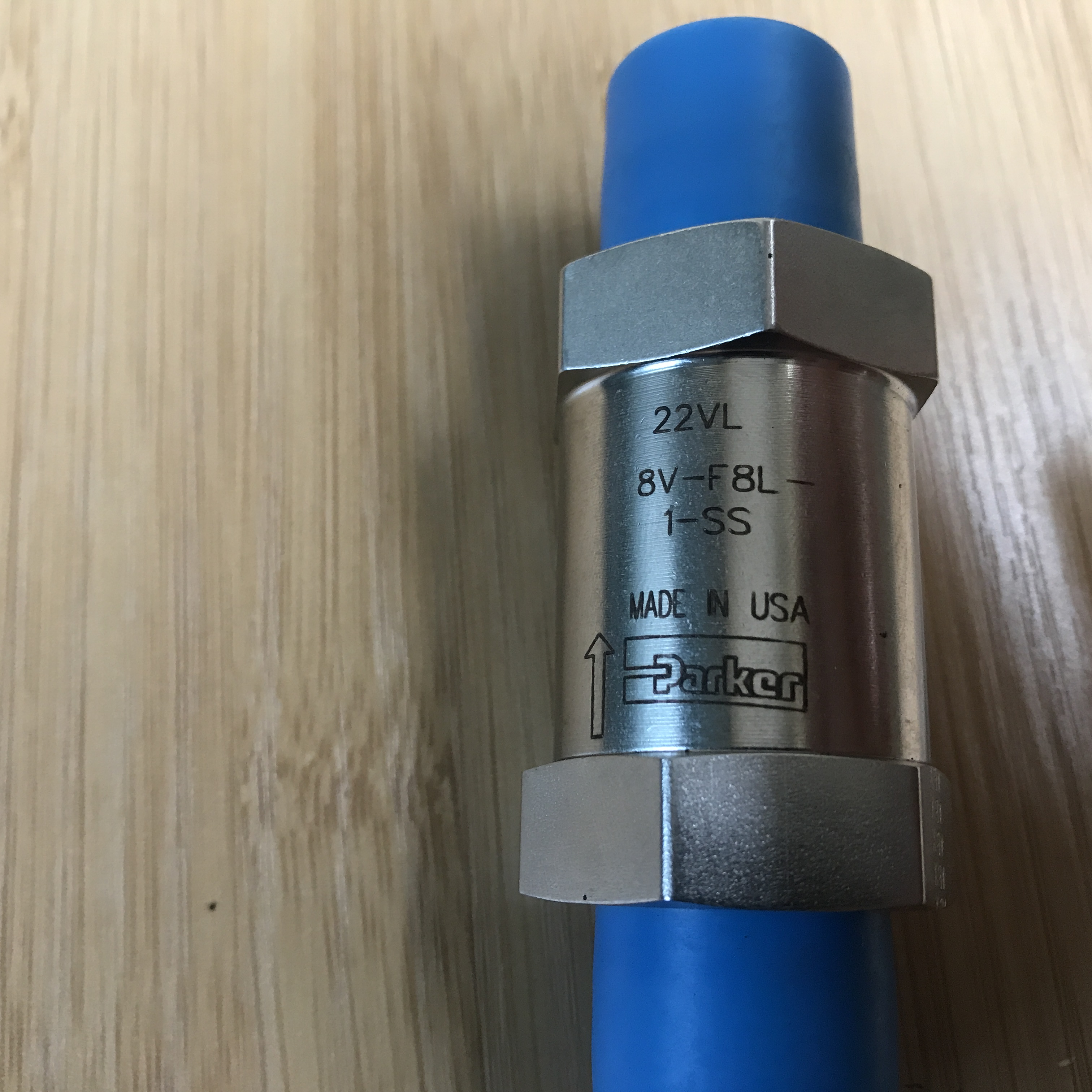 议价单向阀 8V-F8L-1-SS 未拆封 实物如图