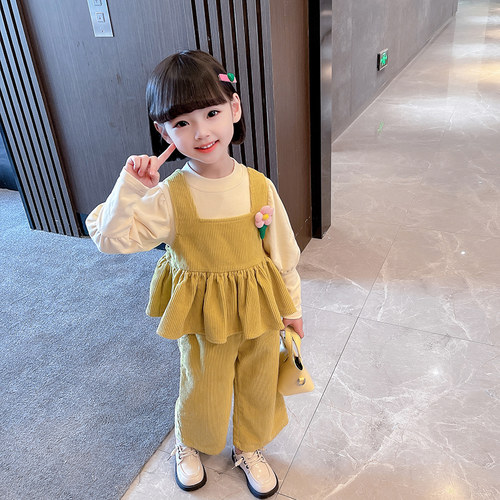 女童秋装套装2i022新款洋气宝宝泡泡袖上衣时髦儿童条绒休闲三件