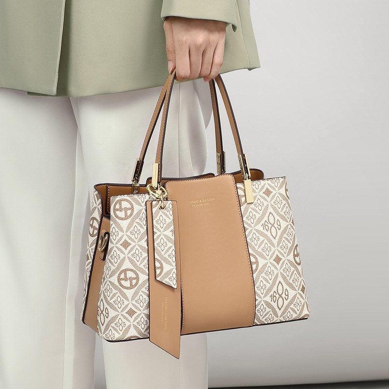 2025新款包包夏日新款斜挎包妈妈女包百搭高级感大容量单肩手提包