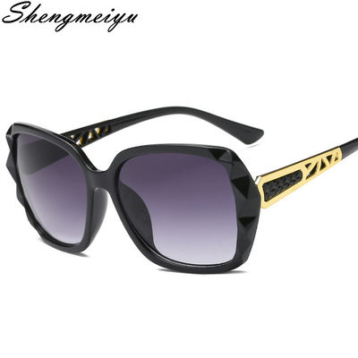 推荐Fahion Star Style Luxury Sunglasses Women Brand Design V