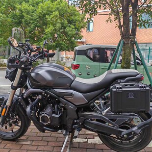 无极525AC500边包支架LT挂载系统摩托工具箱备油桶边架