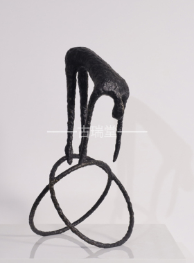 新中式创意抽象黑色杂技人物x雕塑铸铁摆件样板房别墅客厅家居饰