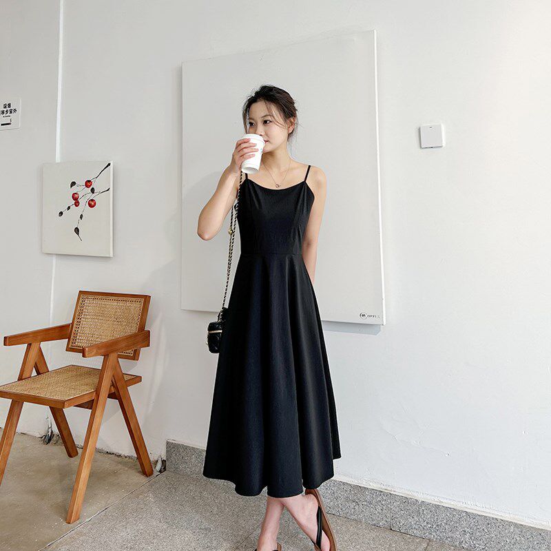 夏天法式黑色吊带连衣裙2024新款女春秋长款质感高级气质显瘦长裙图片