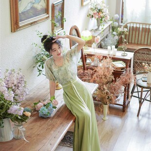 南鱼小记  夏堇 唐半臂破裙汉服女春夏唐制日常汉服