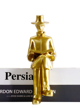 小金人物书桌面书房人偶创意简约现代轻奢风酒柜客厅软装饰品摆件