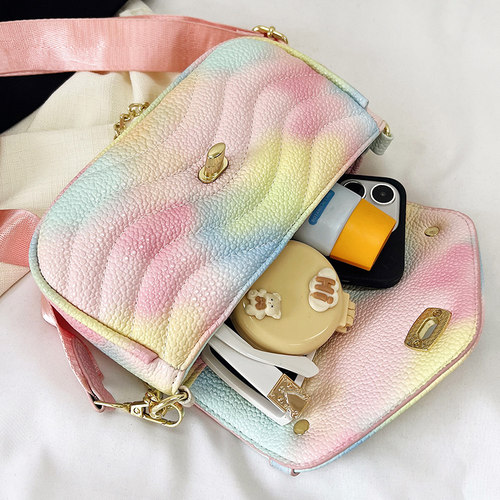 包包女夏季2023新款时尚女包链条斜垮包质感手机包百搭腰包