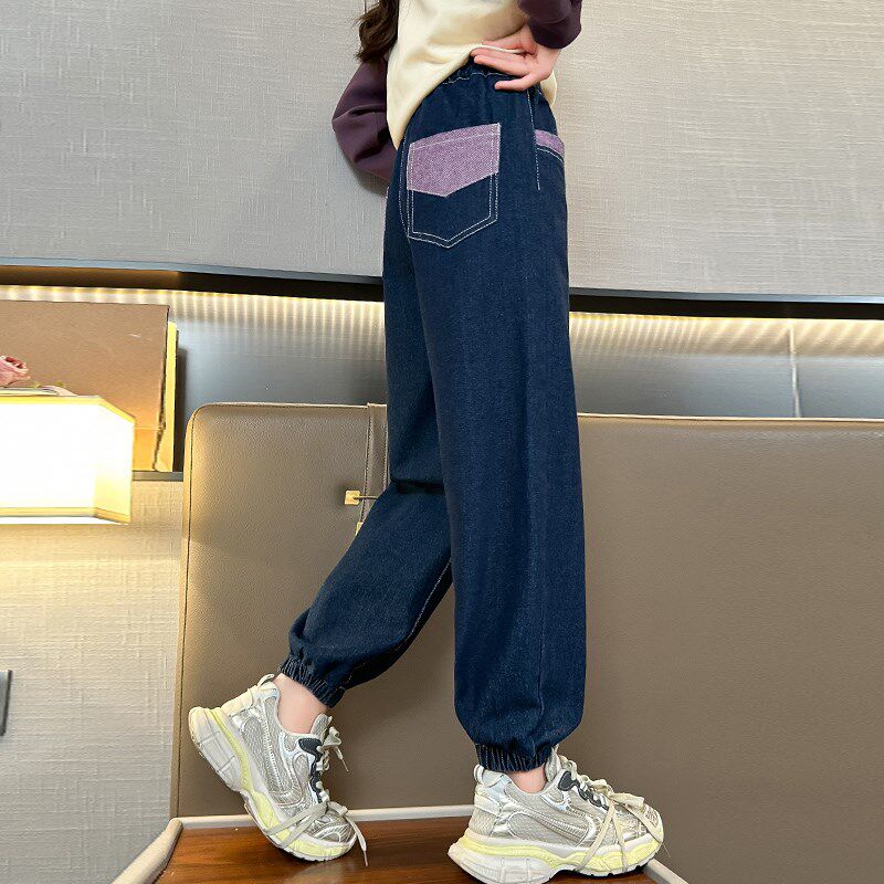 热销女童牛仔裤春秋款2024新款秋装女孩时尚休闲宽松束脚裤儿童裤